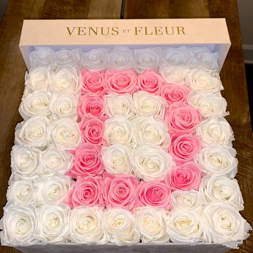 large Square Venus Fleur custom arrangement